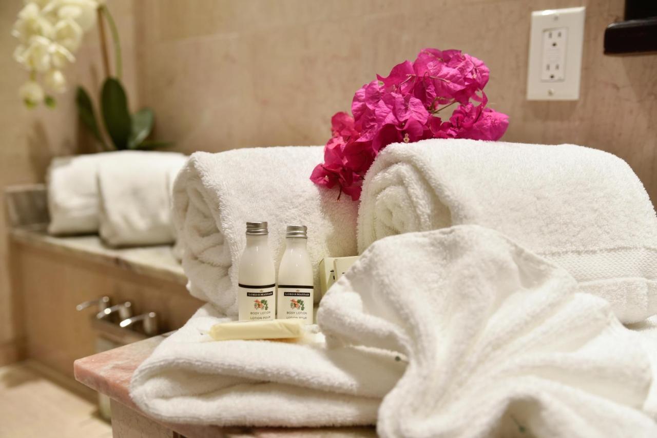 Princess Heights Luxury Condo Hotel Oyster Pond Ngoại thất bức ảnh