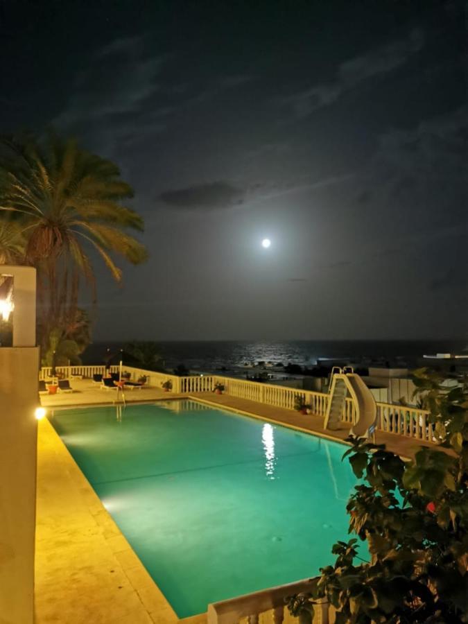 Princess Heights Luxury Condo Hotel Oyster Pond Ngoại thất bức ảnh