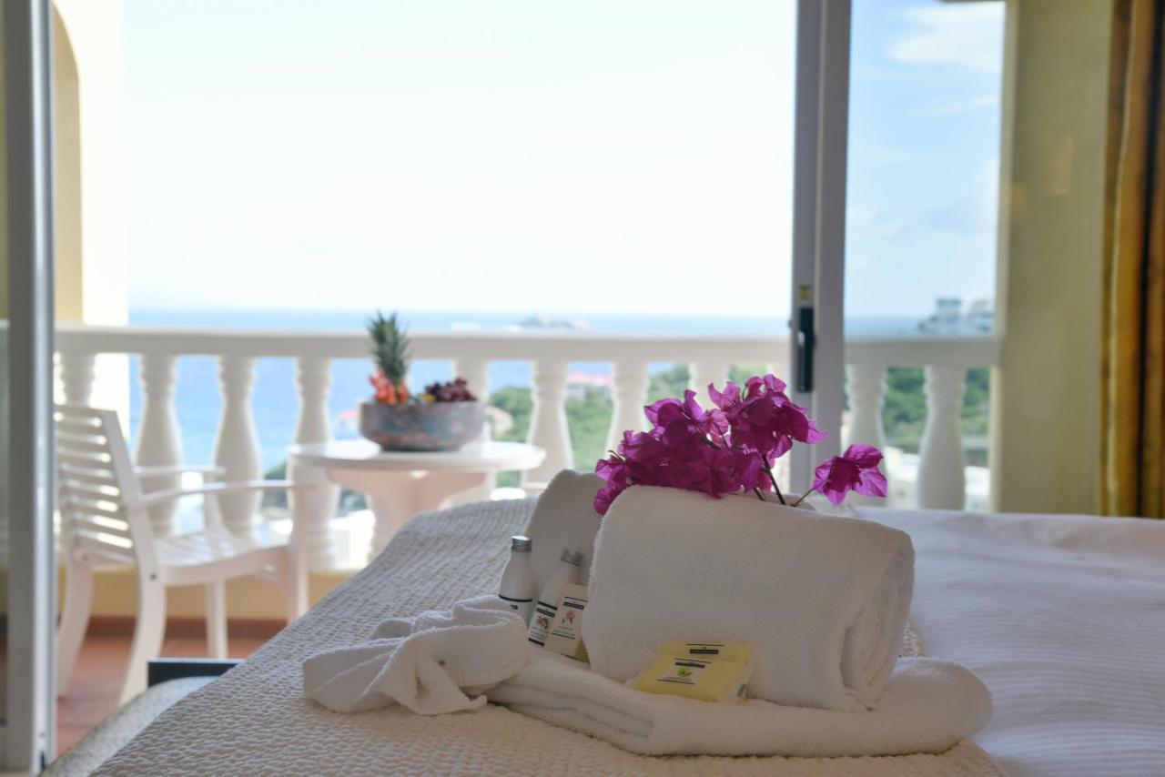 Princess Heights Luxury Condo Hotel Oyster Pond Ngoại thất bức ảnh