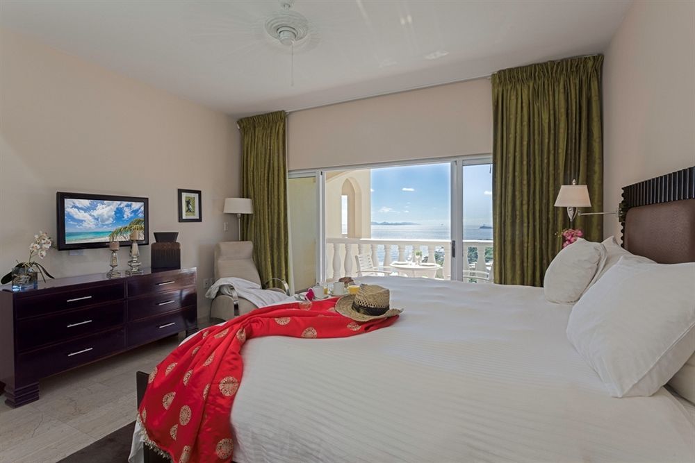 Princess Heights Luxury Condo Hotel Oyster Pond Ngoại thất bức ảnh
